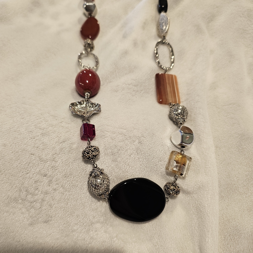 Premier Designs Black and Red Beaded Necklace